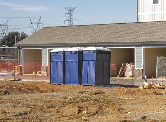 construction portable toilets not only provide necessary restroom facilities but also help prevent workers from using unsanitary or unsafe areas on the construction site, keeping the environment cleaner and safer